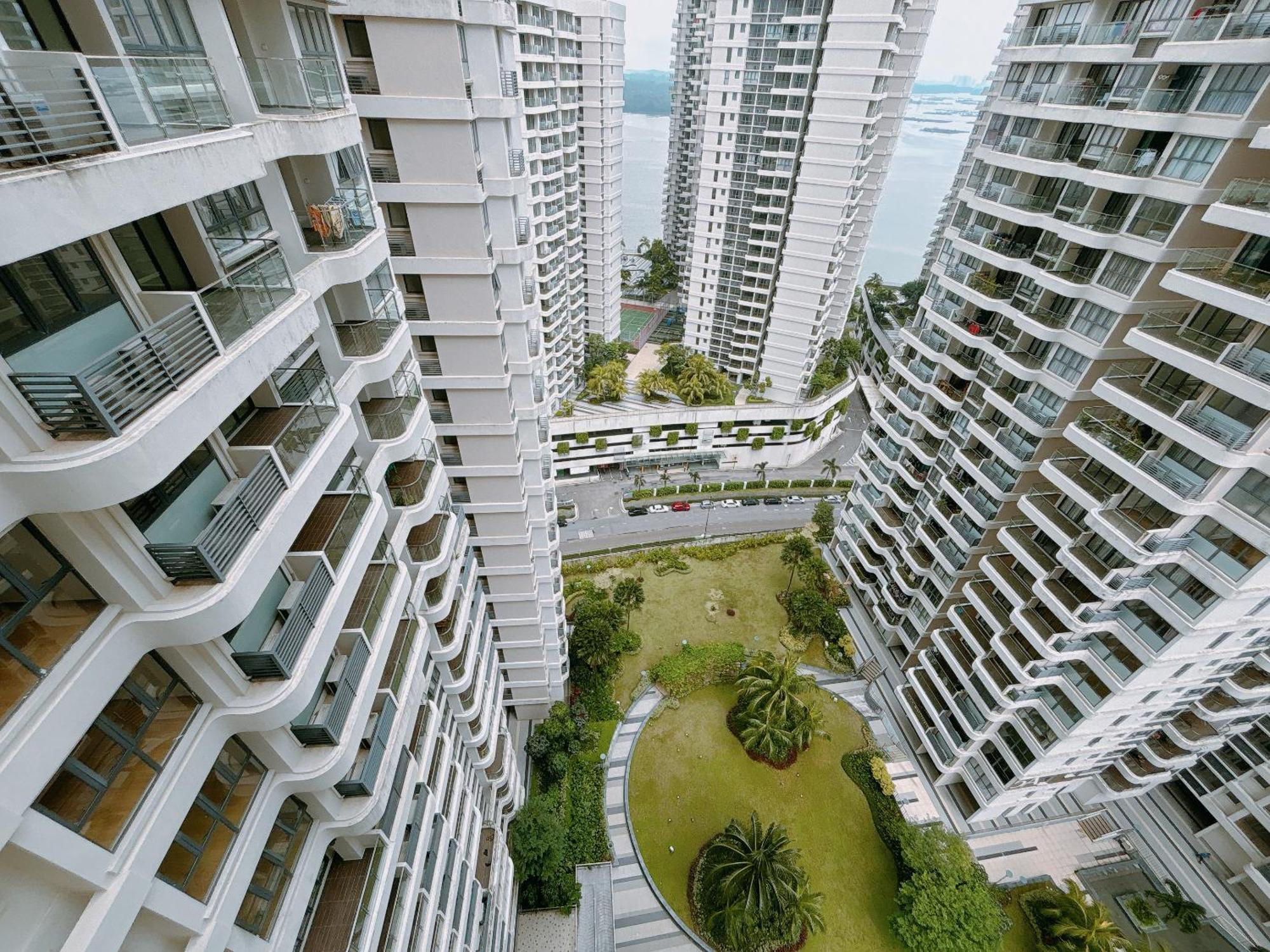 Апартаменти Country Garden Danga Bay By Lions Bay Джохор-Бару Номер фото