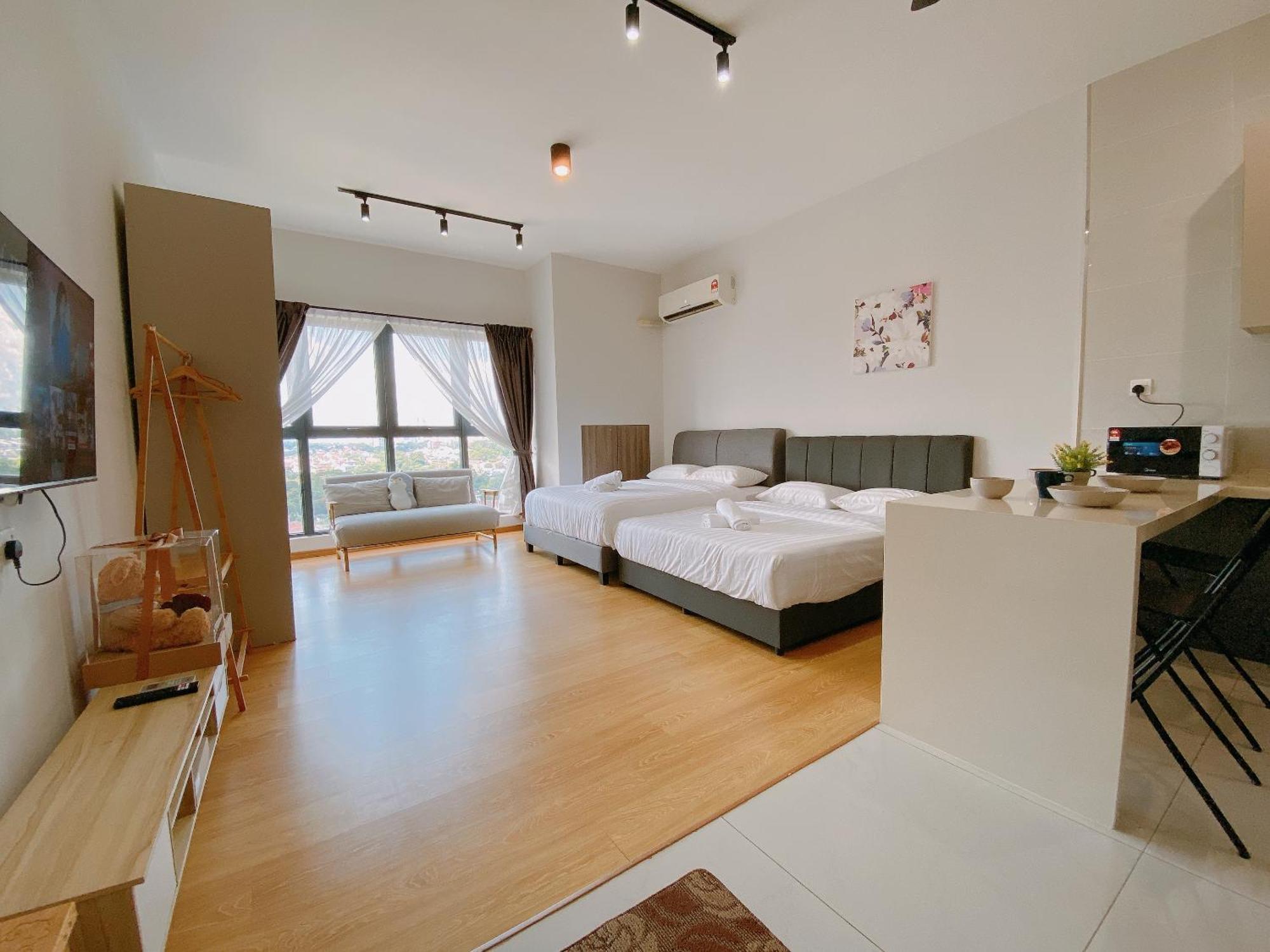 Апартаменти Country Garden Danga Bay By Lions Bay Джохор-Бару Номер фото