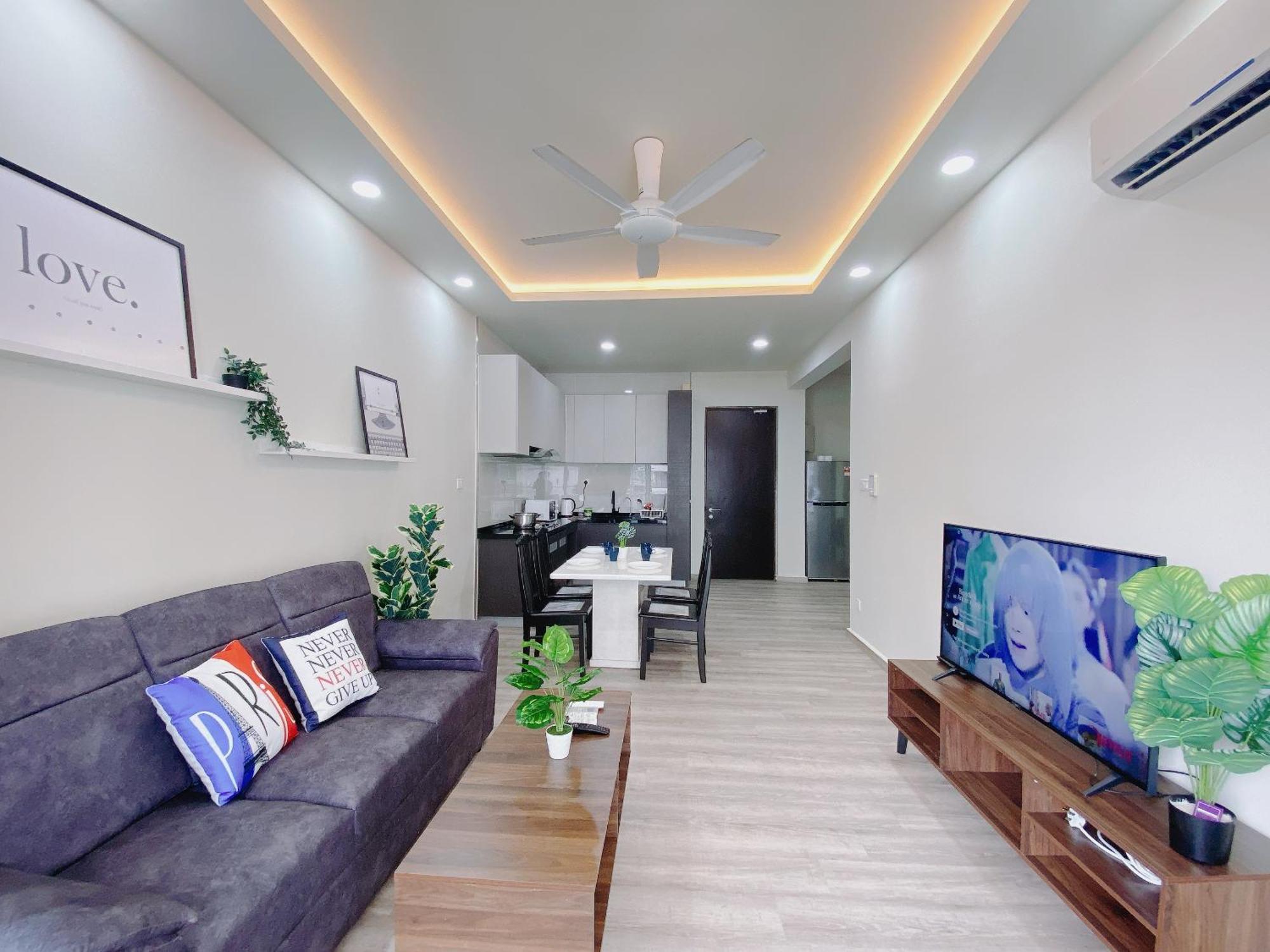Апартаменти Country Garden Danga Bay By Lions Bay Джохор-Бару Номер фото