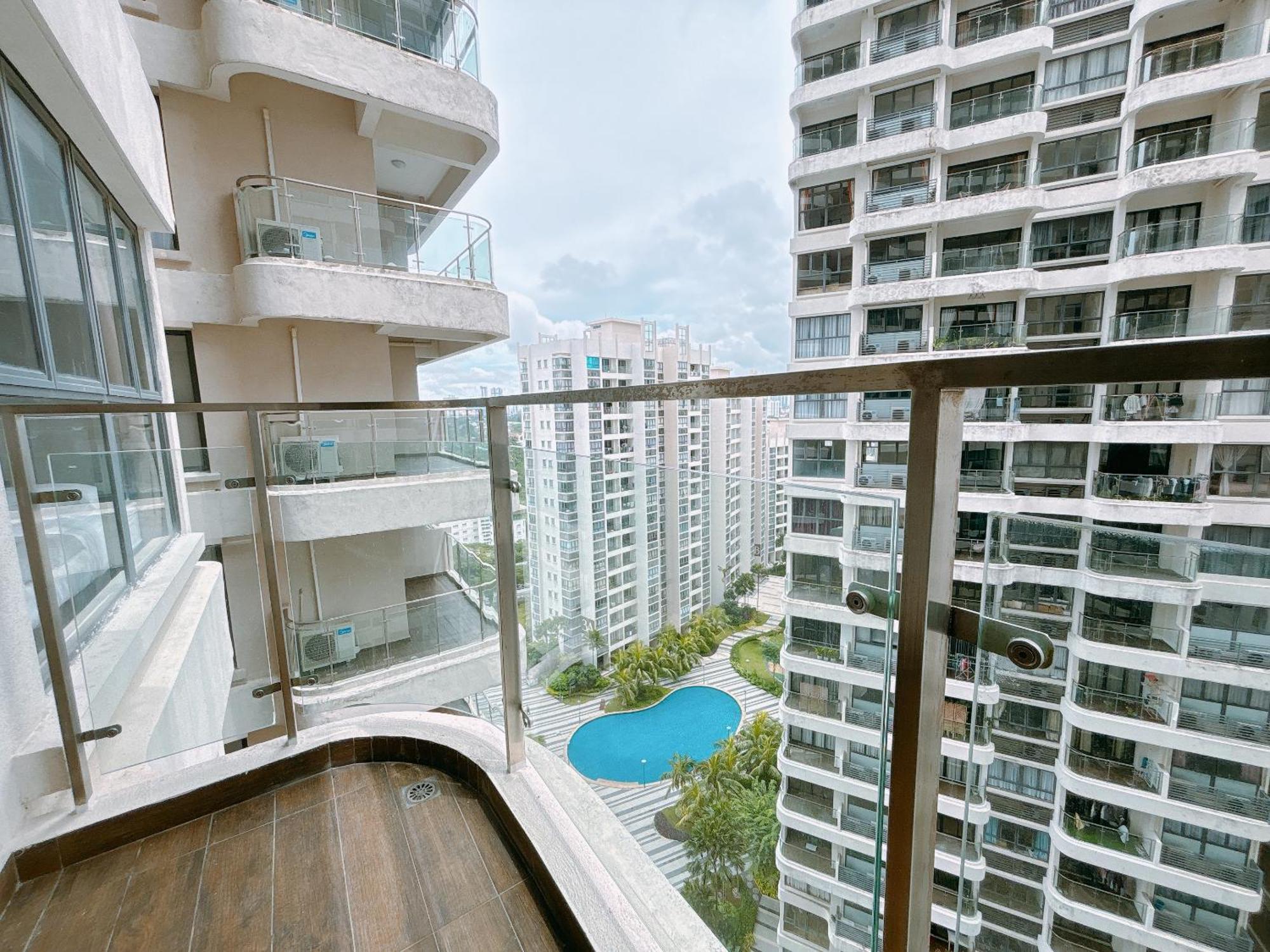 Апартаменти Country Garden Danga Bay By Lions Bay Джохор-Бару Номер фото