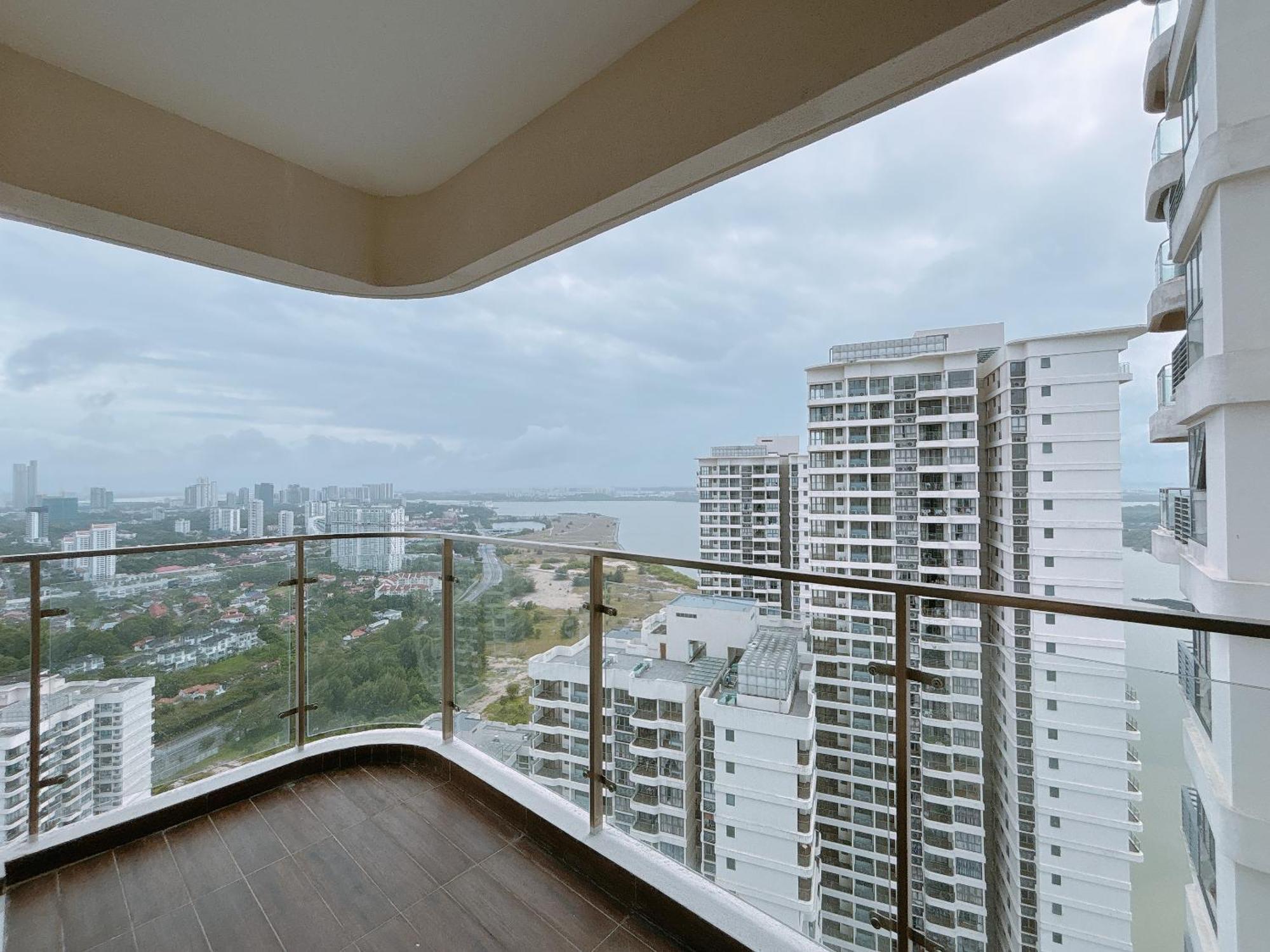 Апартаменти Country Garden Danga Bay By Lions Bay Джохор-Бару Номер фото